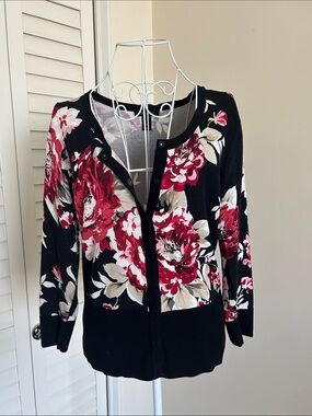 Size M | White House Black Market | Black Floral V-Neck Cardigan with Red Roses
